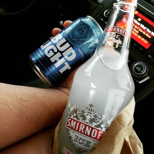 14240871_587541211434126_1097367928_n_002